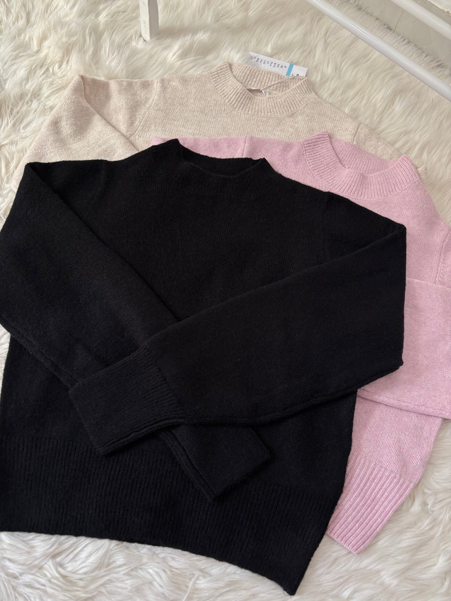 Black turtle neck sweater (XS-S)