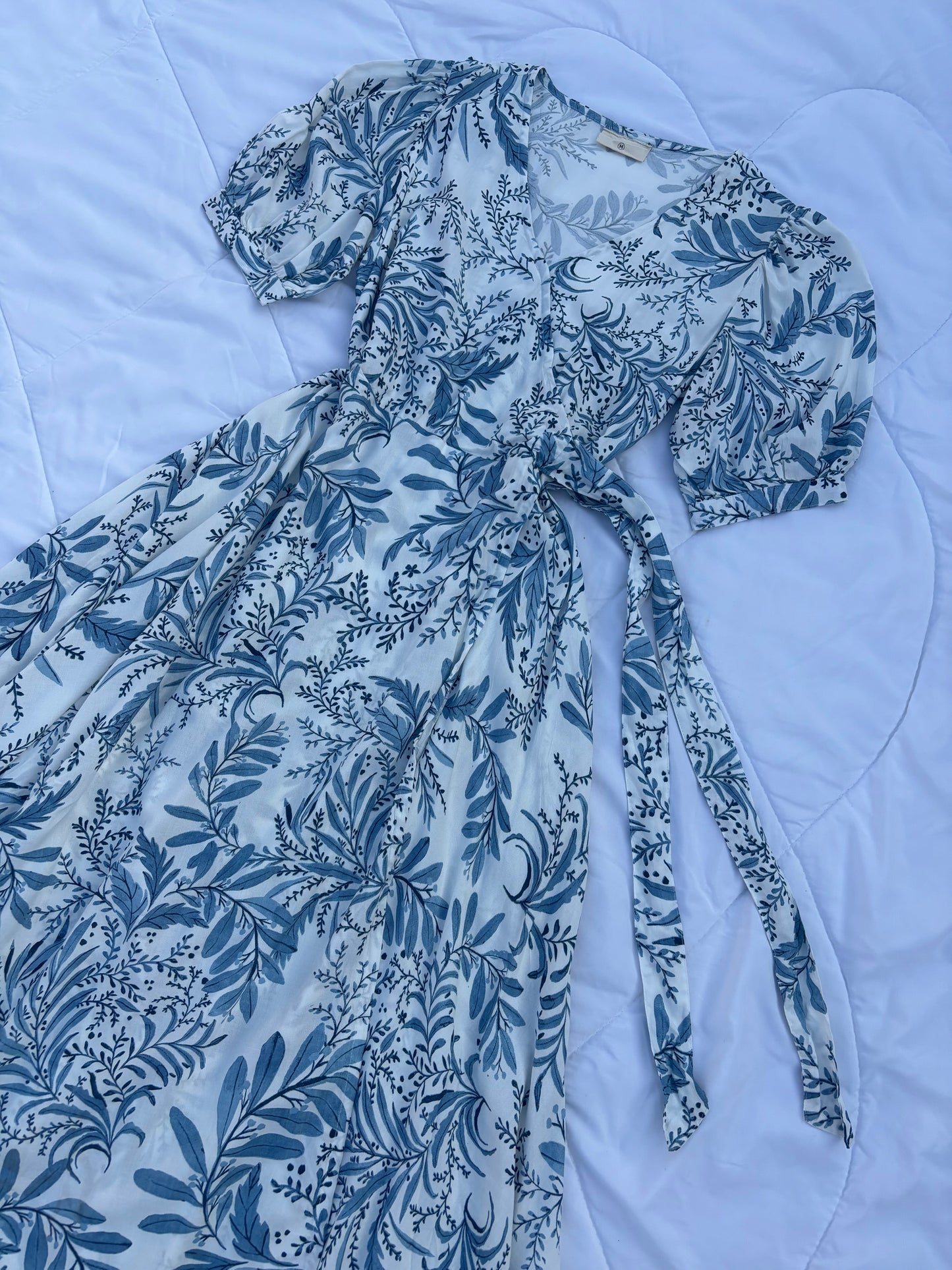 Blue leafy print Overlap dress