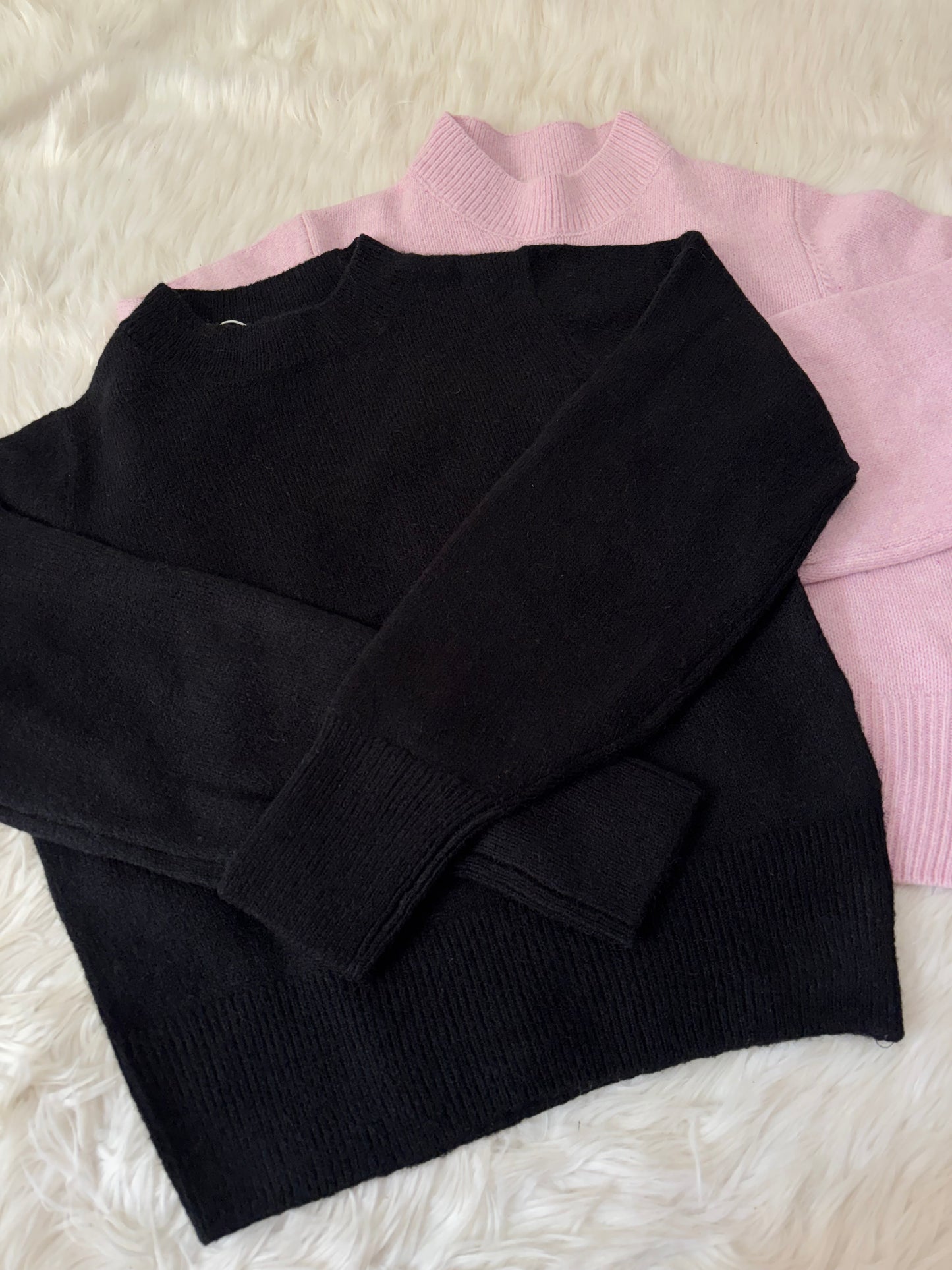 Black turtle neck sweater (XS-S)
