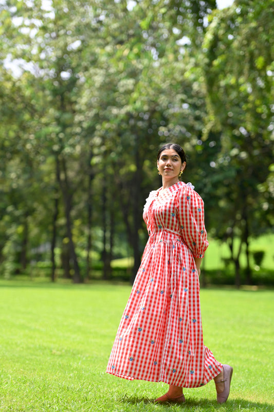 LYLA Dress in Red gingham